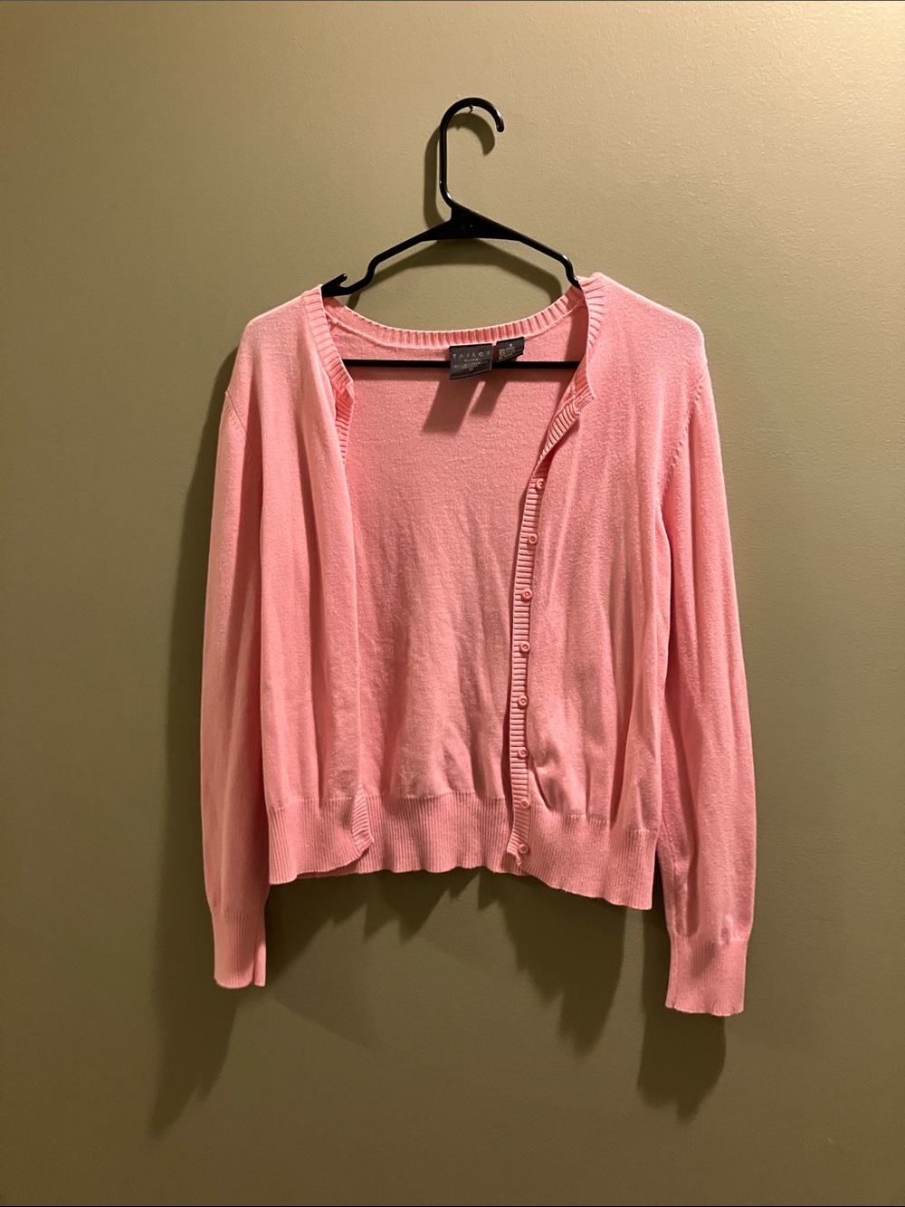 Women’s Tailor B. Moss Light Pink Button-Front Cardigan